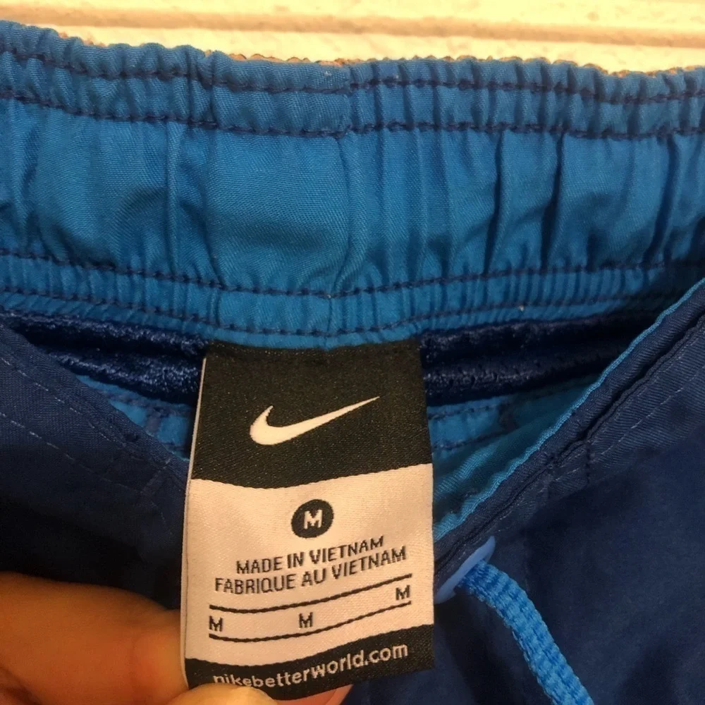 3/$25 🙌🏼 Nike Men’s Swim Trunks Elastic Waistband 9” Inseam Medium